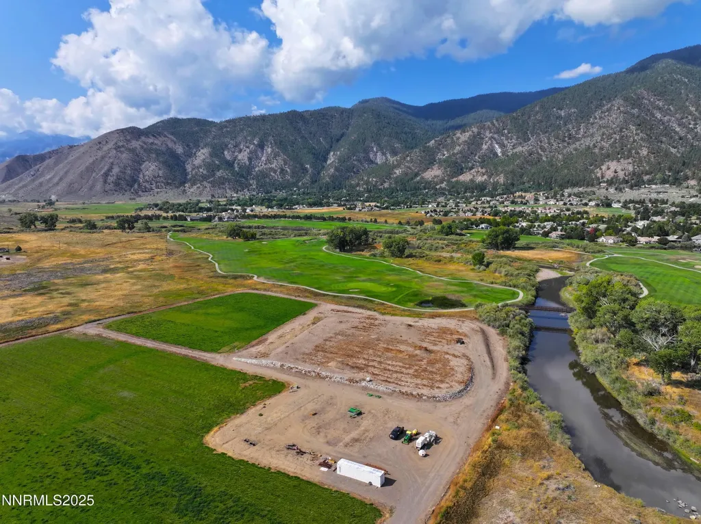 2460 Deerhaven Minden NV 89423