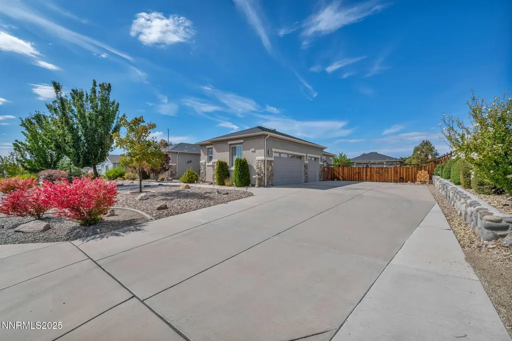 415 Sunset Springs Sparks NV 89441