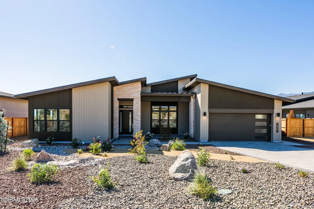 517 Cottontail Genoa NV 89411
