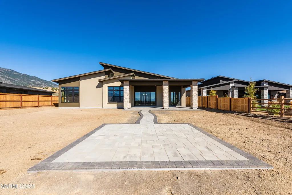 517 Cottontail Genoa NV 89411