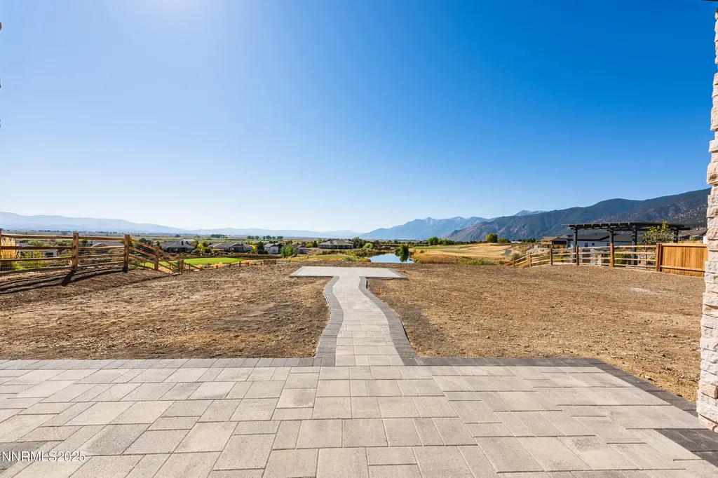 517 Cottontail Genoa NV 89411