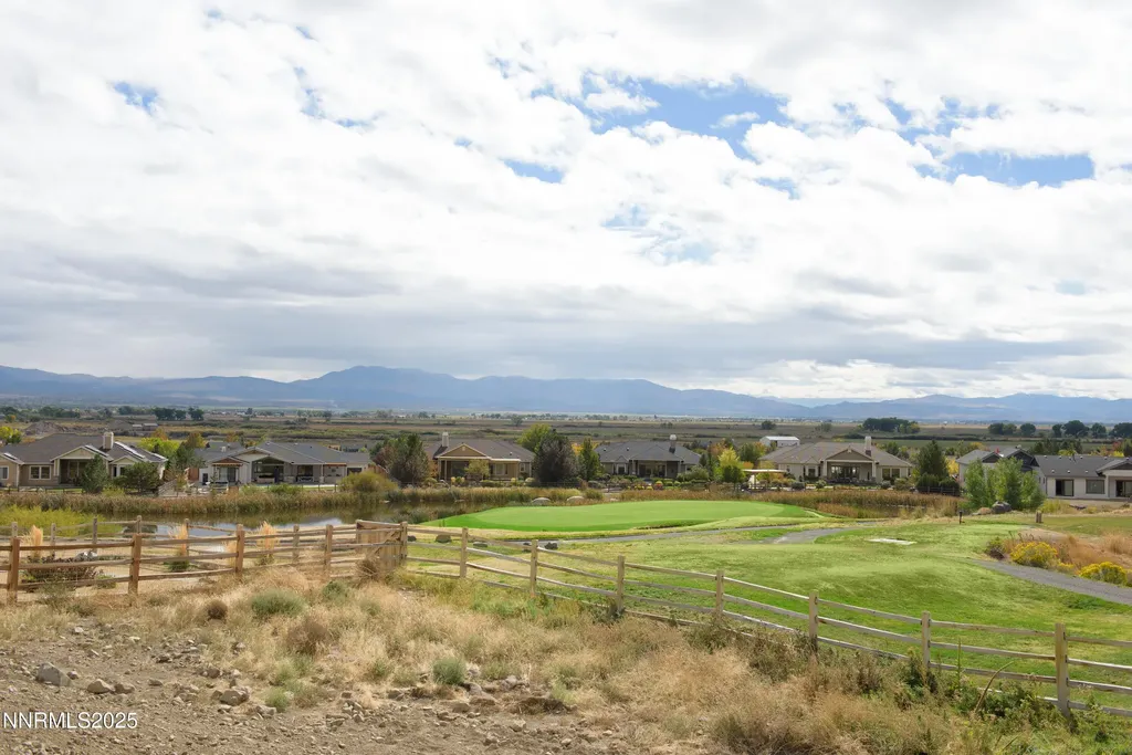 517 Cottontail Genoa NV 89411