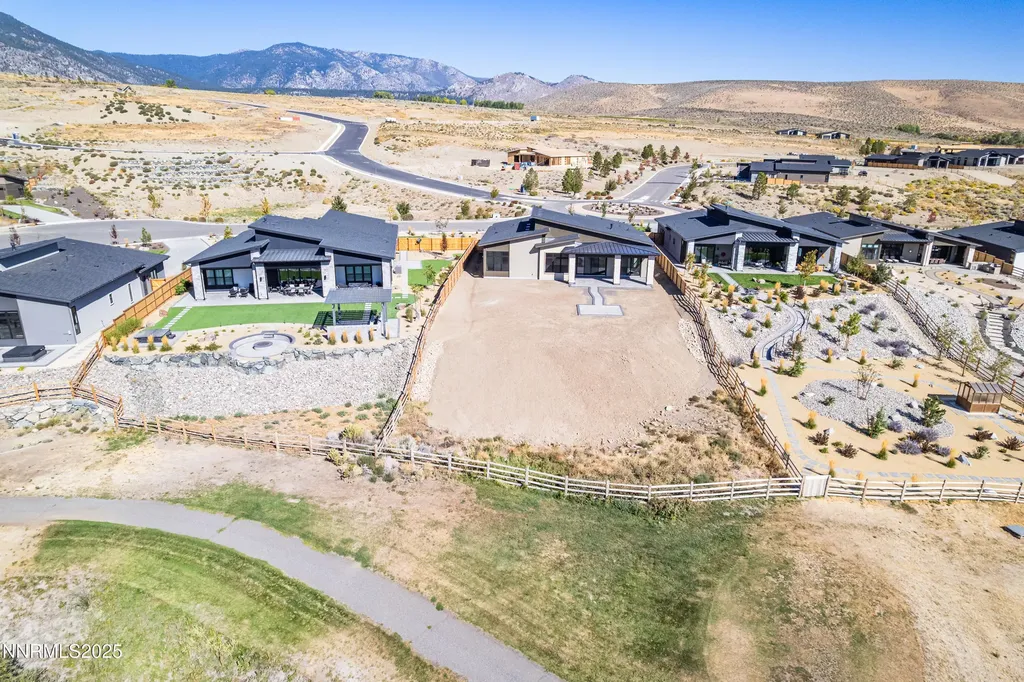 517 Cottontail Genoa NV 89411