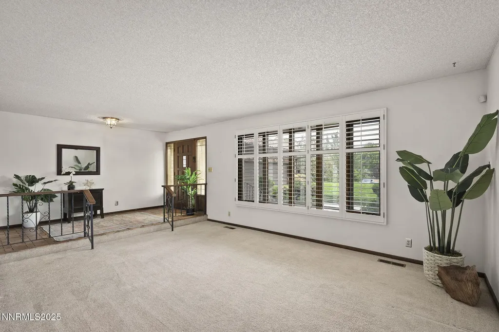 2240 Plumb Reno NV 89509