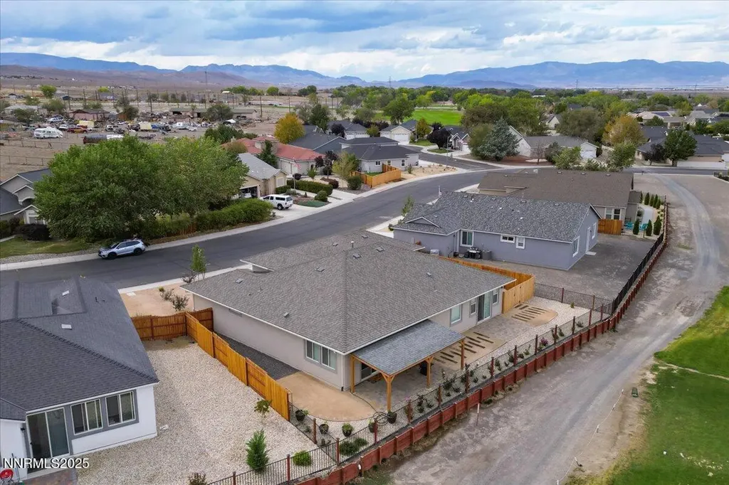 326 Bens Fernley NV 89408