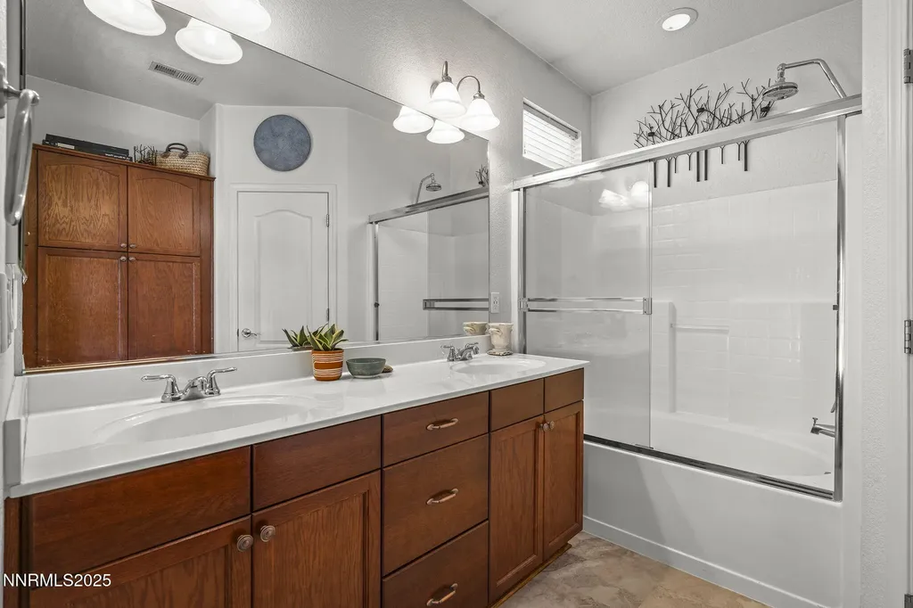 1715 Short Oak Fernley NV 89408
