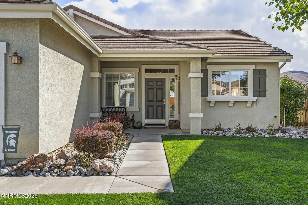 1715 Short Oak Fernley NV 89408