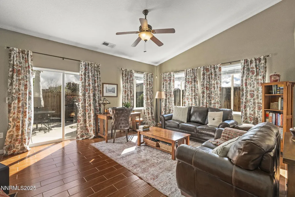 1715 Short Oak Fernley NV 89408