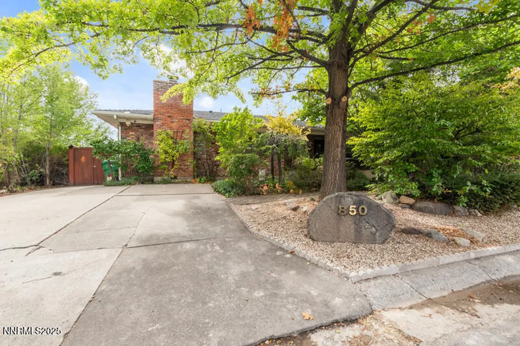Reno NV, 850 11TH