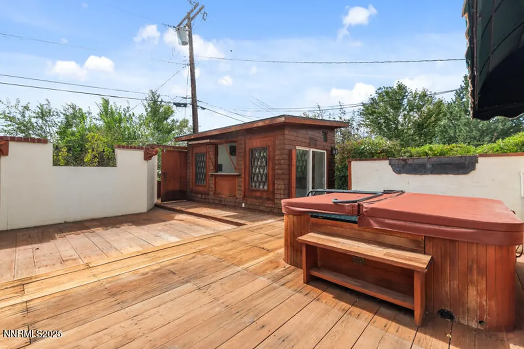 850 11th Reno NV 89503