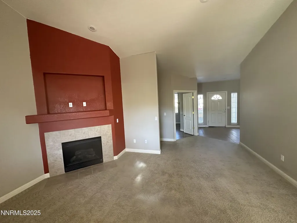 1458 Cardiff Gardnerville NV 89410