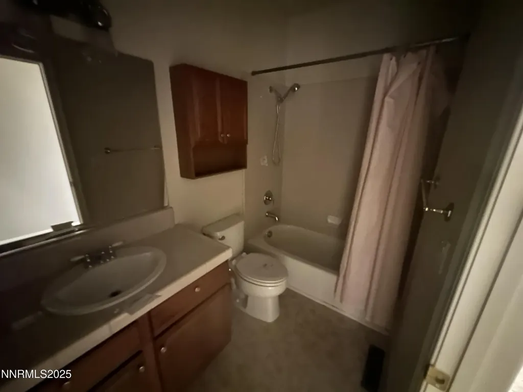 1458 Cardiff Gardnerville NV 89410