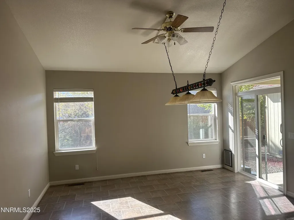 1458 Cardiff Gardnerville NV 89410