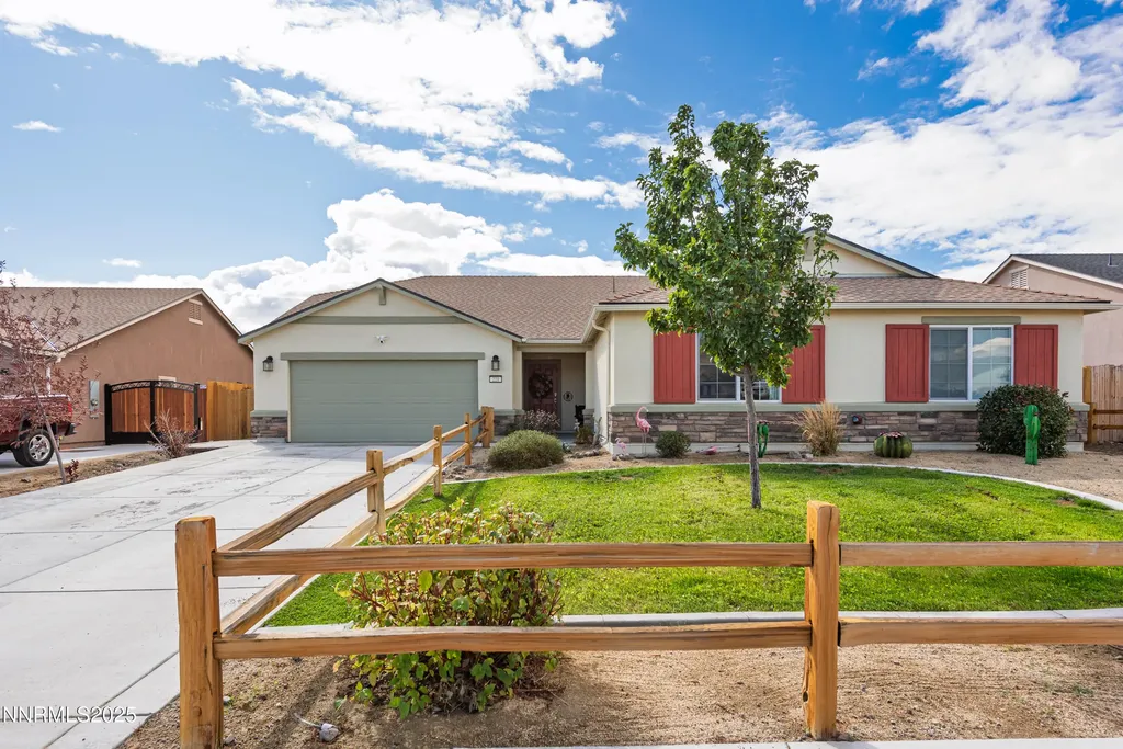 221 Snow Dayton NV 89403