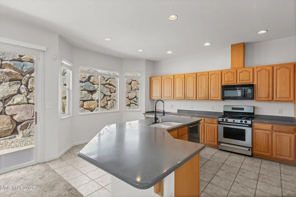 2365 Red Maple Reno NV 89523