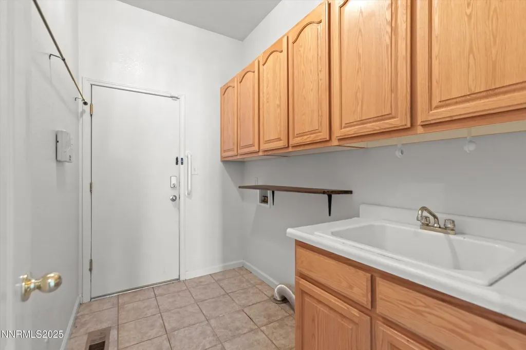 2365 Red Maple Reno NV 89523