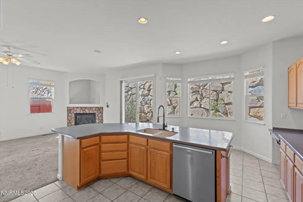 2365 Red Maple Reno NV 89523