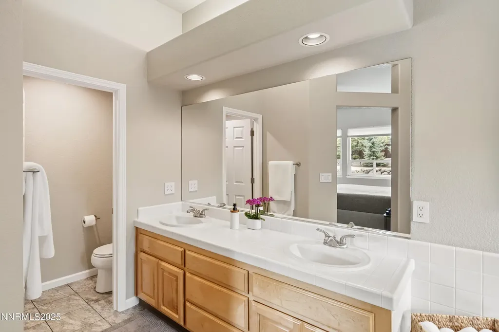 5018 Albuquerque Reno NV 89511