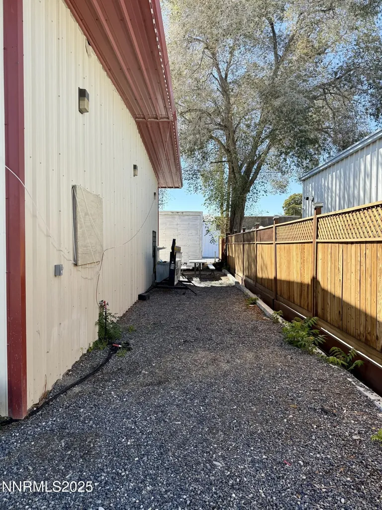 915 Cornell Lovelock NV 89419