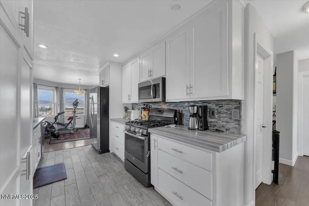 20 Simons Fernley NV 89408
