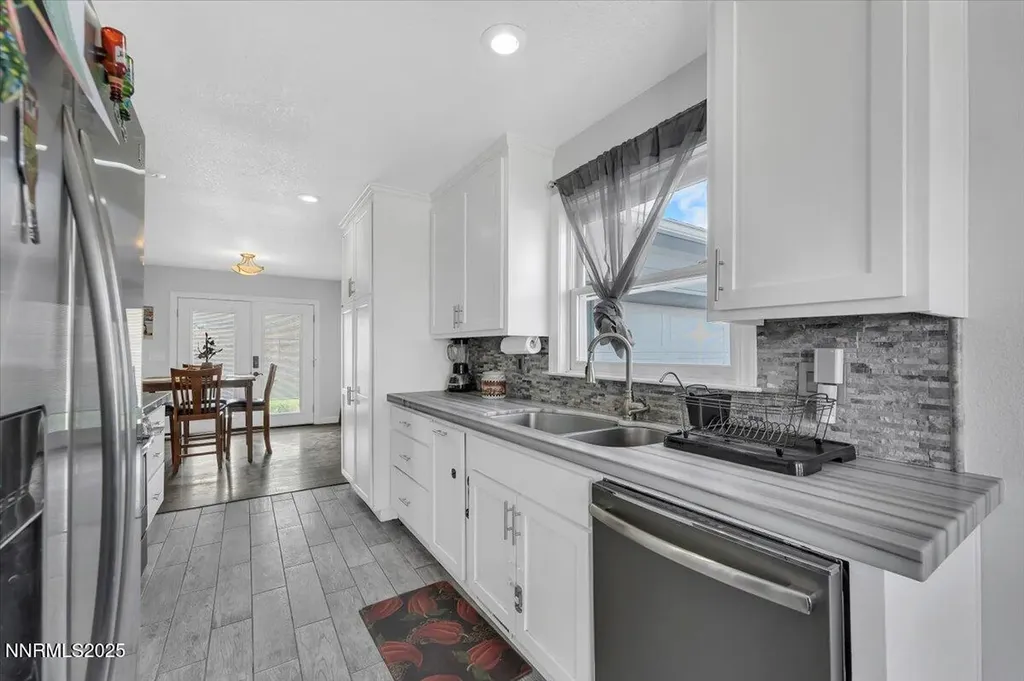 20 Simons Fernley NV 89408