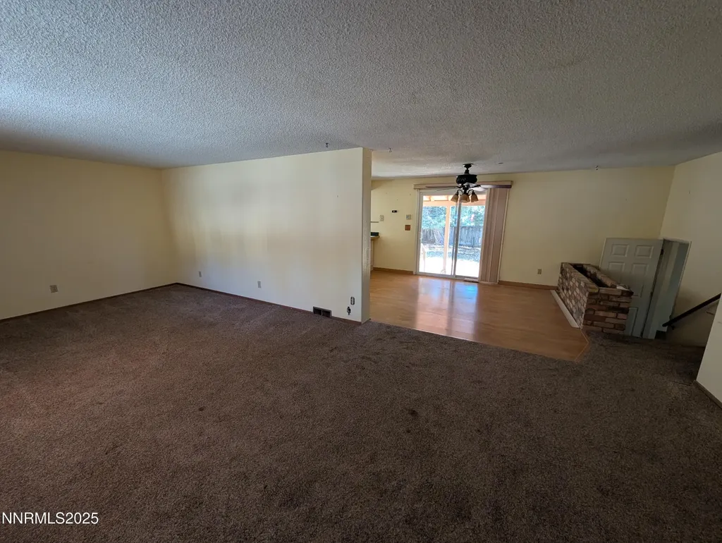 1402 La Loma Carson City NV 89701