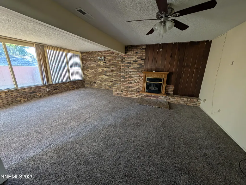 1402 La Loma Carson City NV 89701