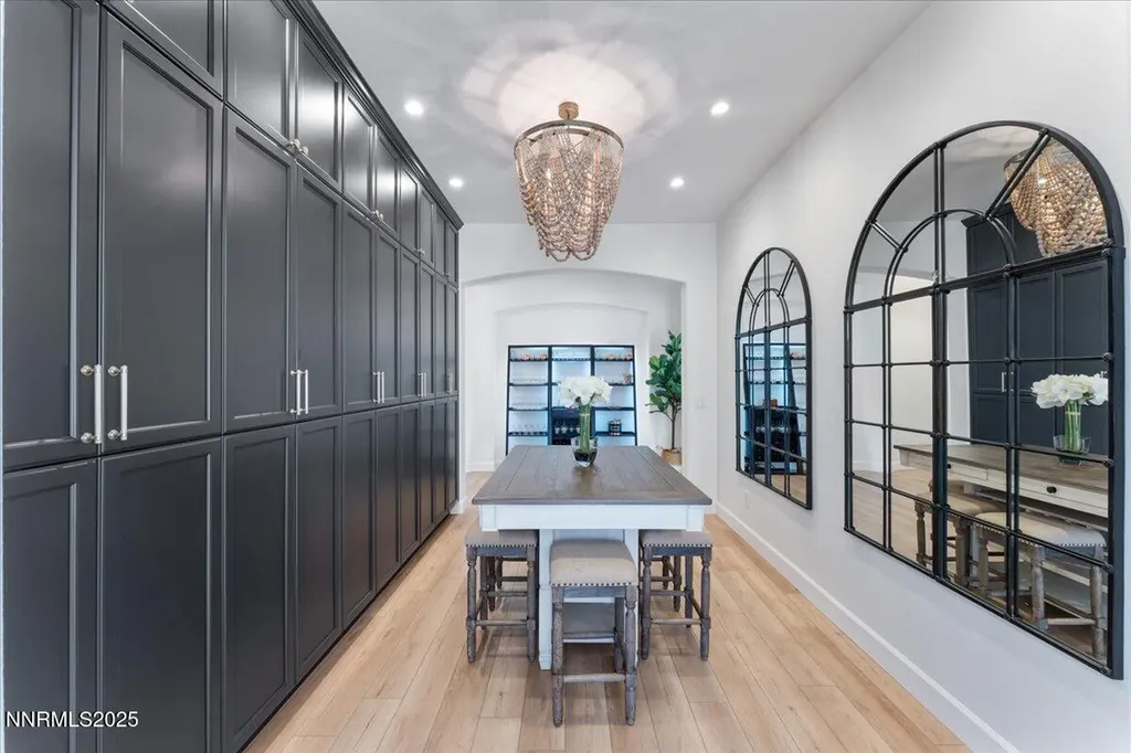 10110 Cavalry Reno NV 89521