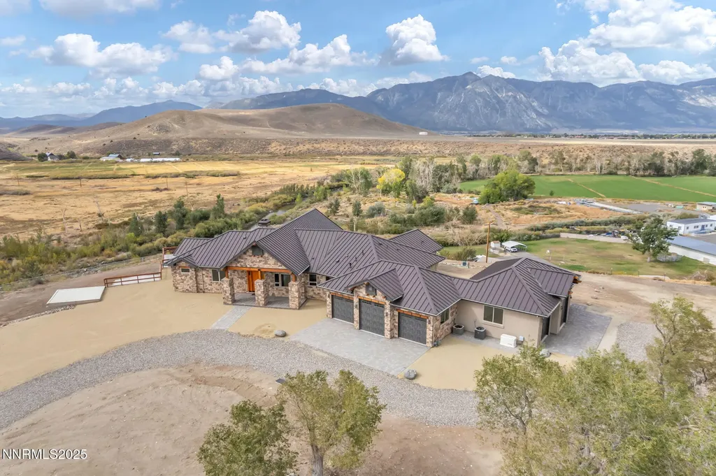 656 Stones Throw Gardnerville NV 89410