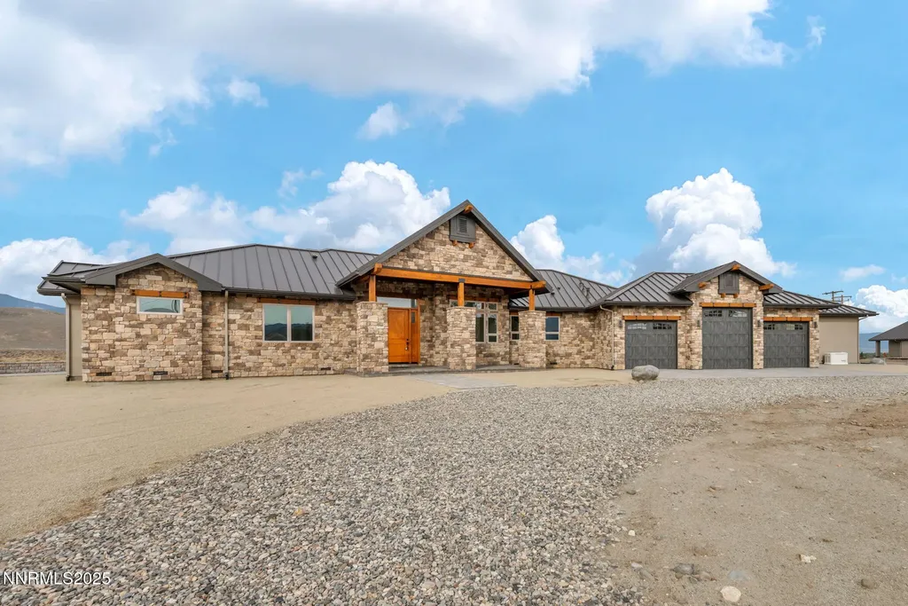 656 Stones Throw Gardnerville NV 89410