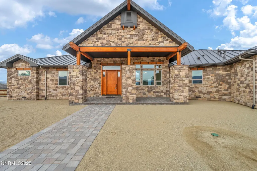 656 Stones Throw Gardnerville NV 89410