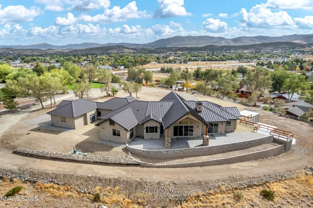 656 Stones Throw Gardnerville NV 89410