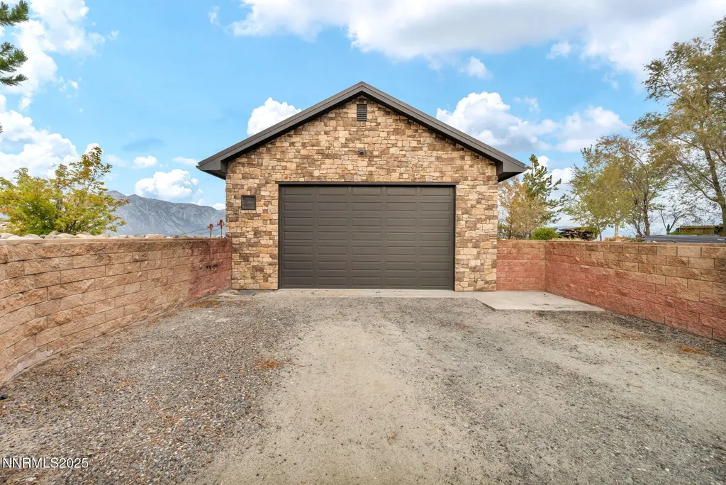 656 Stones Throw Gardnerville NV 89410