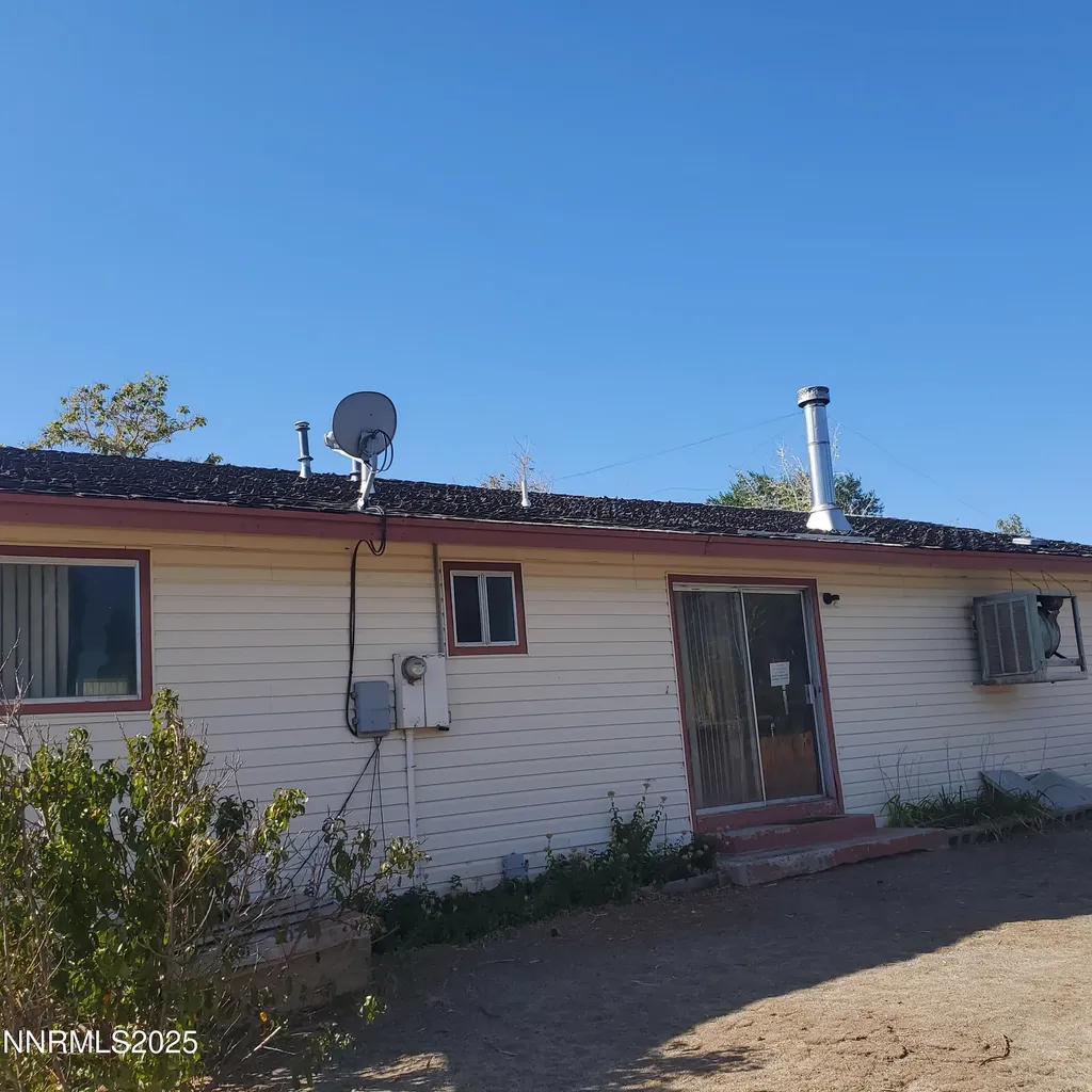 315 Pine Hawthorne NV 89415
