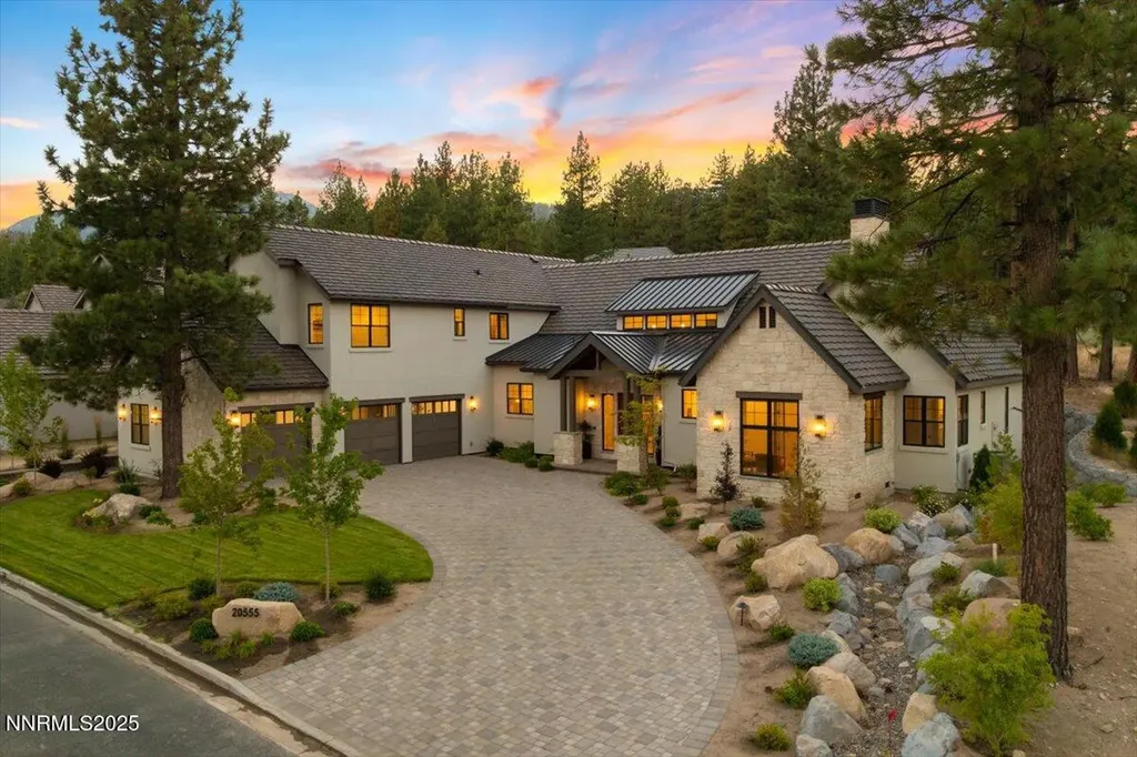 20555 Latour Reno NV 89511
