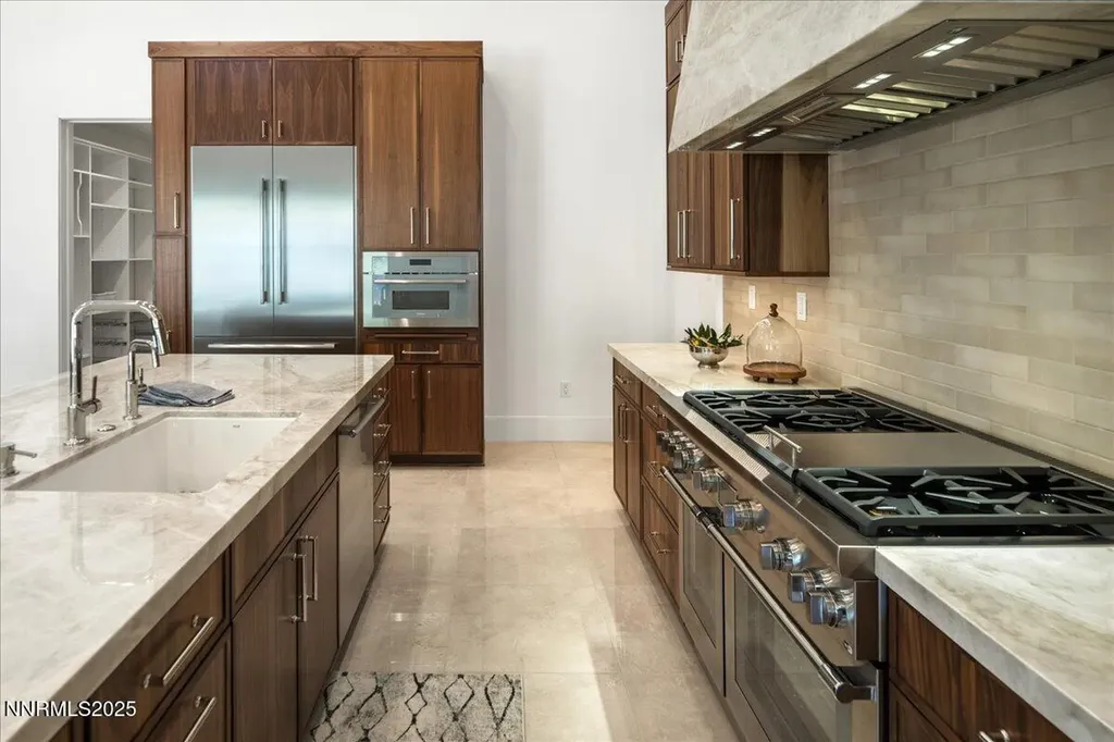 20555 Latour Reno NV 89511