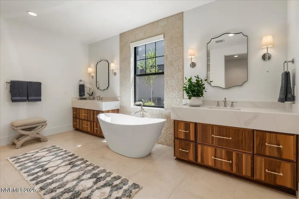 20555 Latour Reno NV 89511
