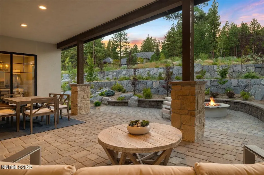 20555 Latour Reno NV 89511