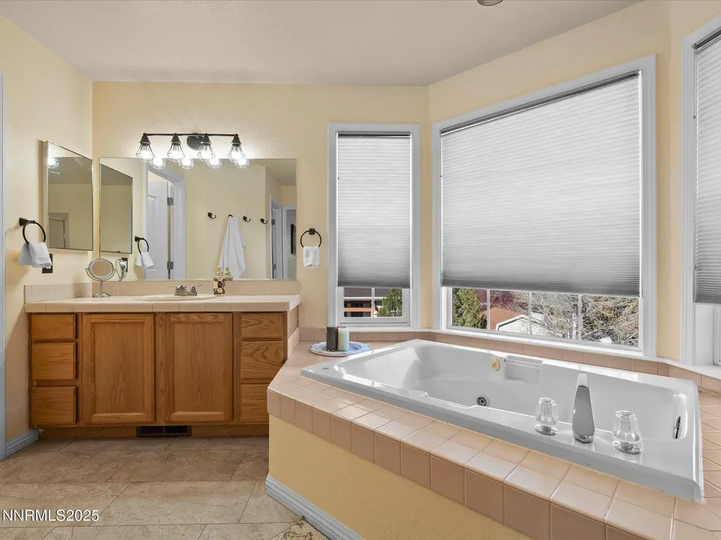 548 Briarwood Carson City NV 89701
