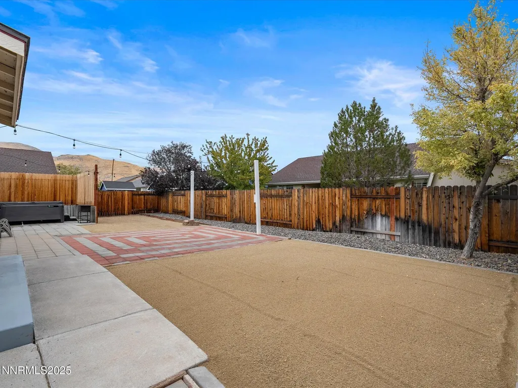 548 Briarwood Carson City NV 89701