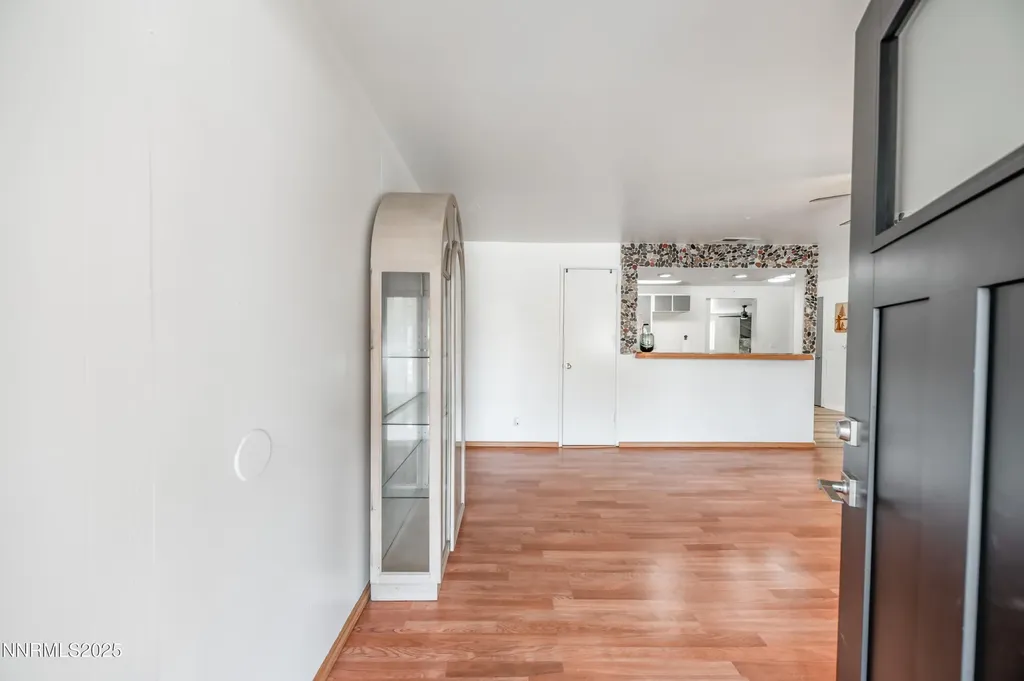 1193 Manhattan Gardnerville NV 89460