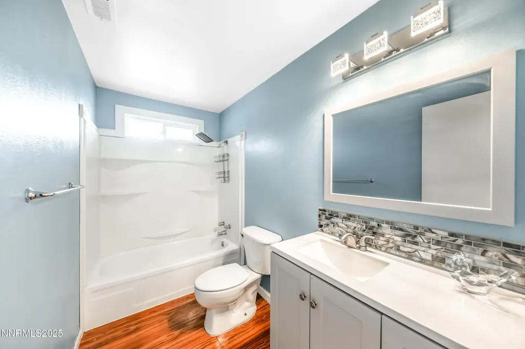 1193 Manhattan Gardnerville NV 89460