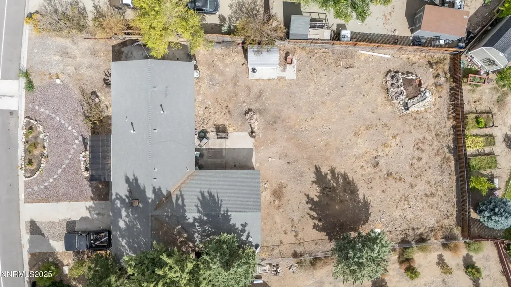 1193 Manhattan Gardnerville NV 89460