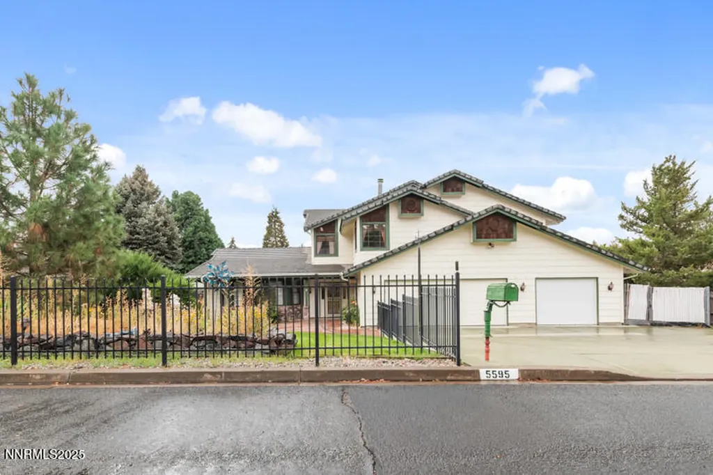 5595 Saint Andrews Reno NV 89502