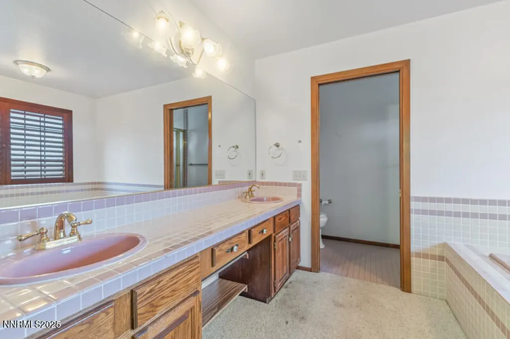 5595 Saint Andrews Reno NV 89502