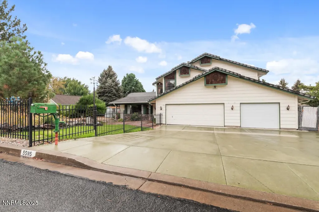 5595 Saint Andrews Reno NV 89502