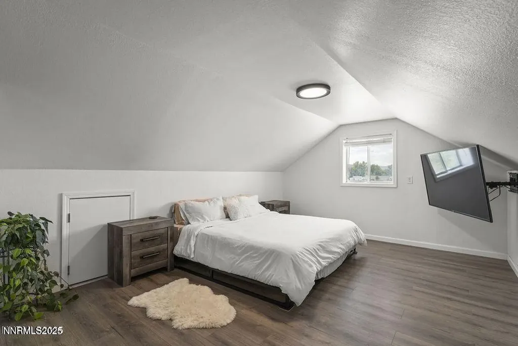11015 Heartpine Reno NV 89506
