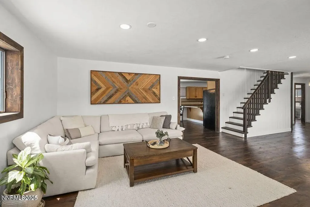 11015 Heartpine Reno NV 89506