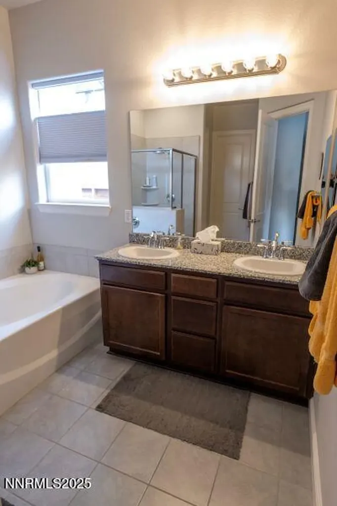 11043 Athabasca Reno NV 89506