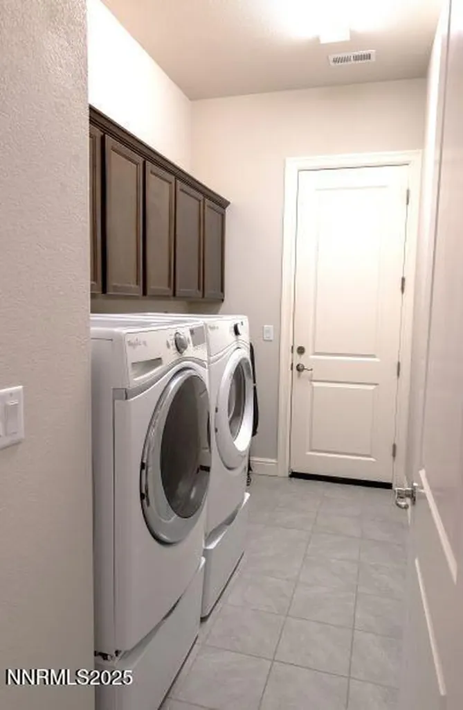 11043 Athabasca Reno NV 89506
